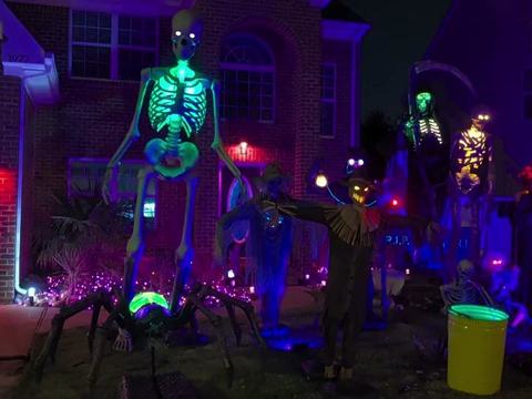 1977 Beagle Way Halloween House