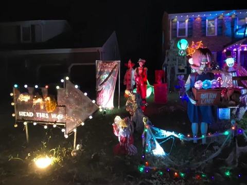 5320 Beaufain Boulevard Halloween House