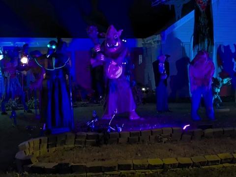 3121 Aloma Court Halloween House