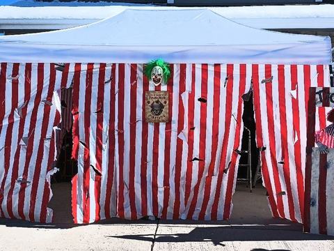 Creepy Carnival Mini Haunted House