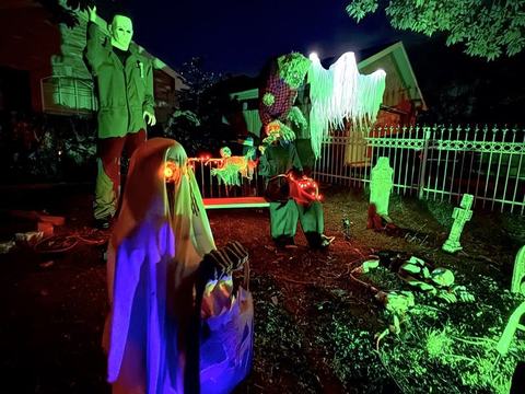 Yard Display And Candy 💀