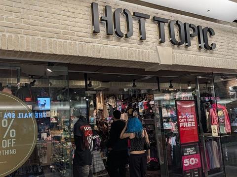 Hot Topic — Galleria Dallas