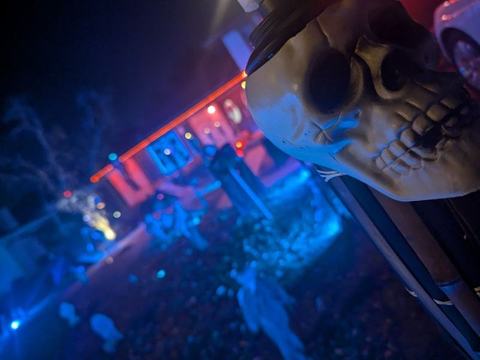 Night At The Graveyard