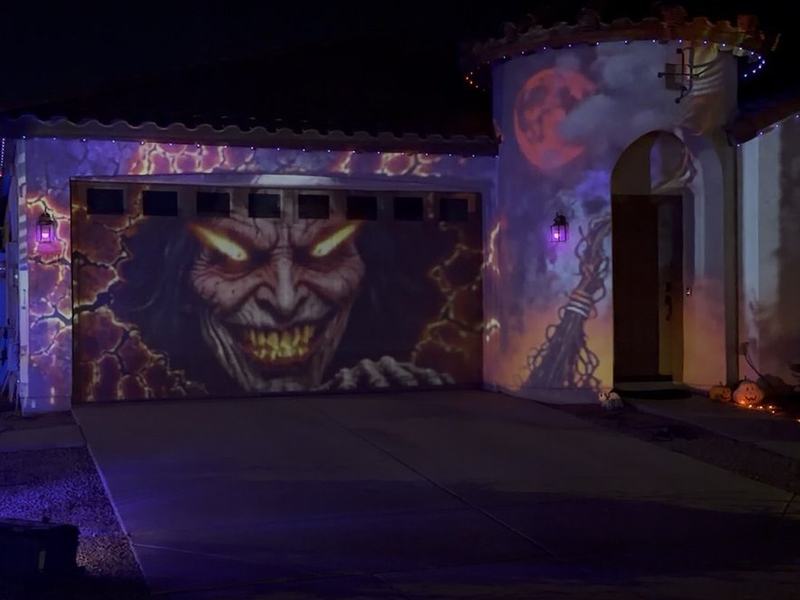 🎃 Sentiero’s Spooktacular Halloween Projection Mapping Displ