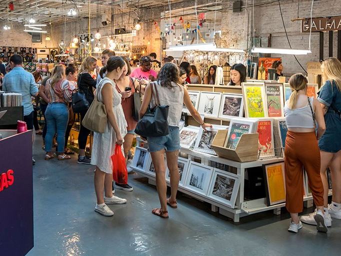 Artists & Fleas Williamsburg — Brooklyn, NY · Sat & Sun, 10 AM–7 PM (75+ sellers)