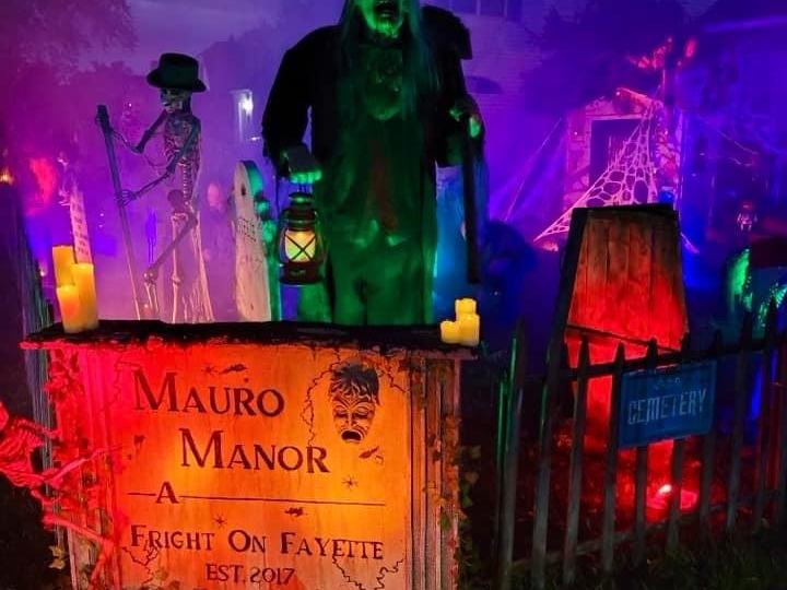 Mauro Manor
