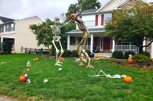 Haunting on Openview — 23 Openview Ln, Sun-Thu 6:30-8:30pm, Fri-Sun 6:30-10:30pm
