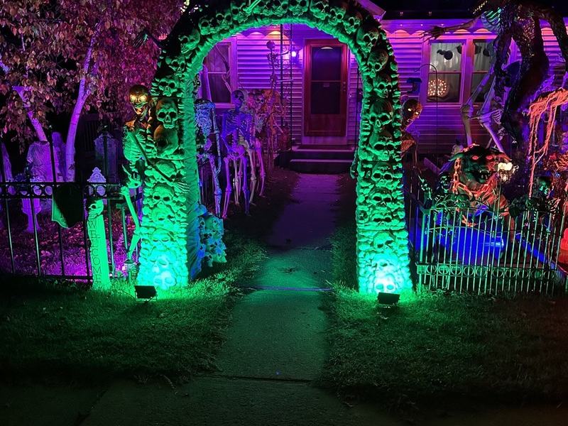 Tucker Family Halloween Display