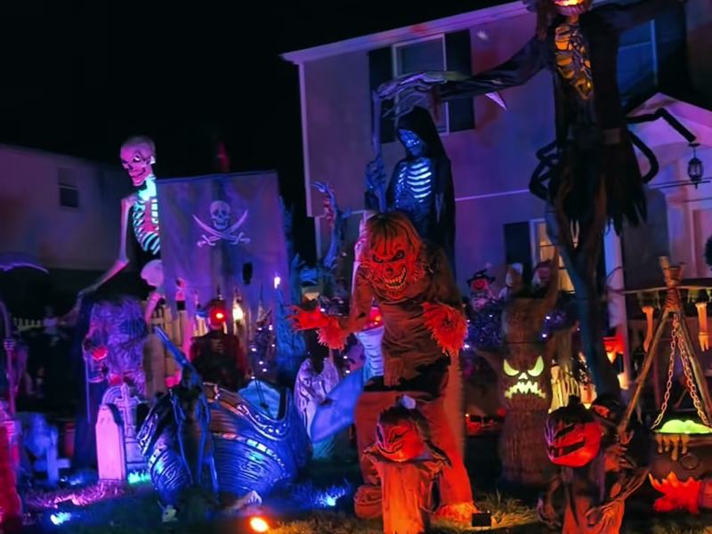 The Haunting on Dunstan — 11 Dunstan Dr, Merrick